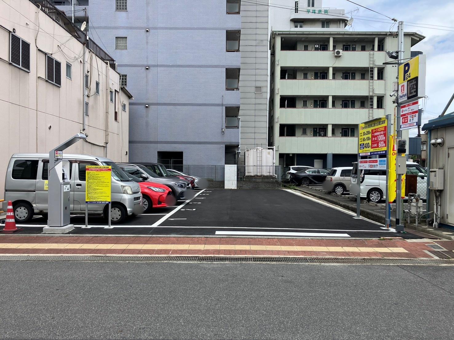 ONE PARK奈良県立医大正面玄関前 1