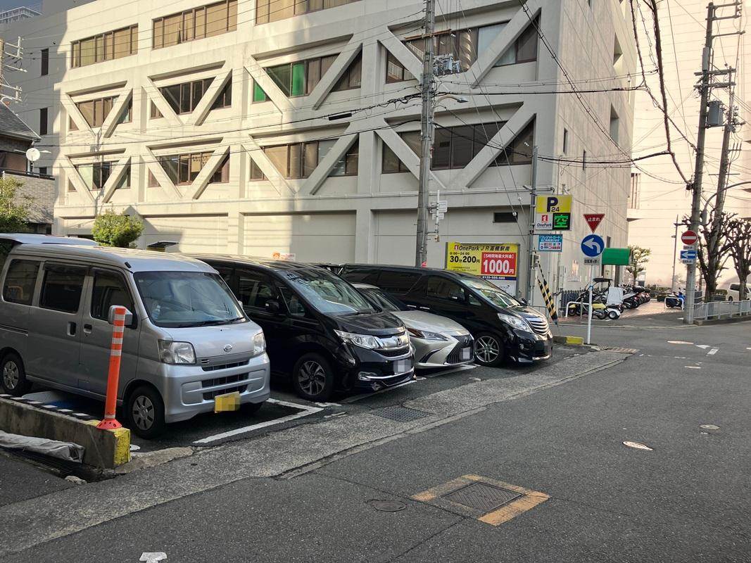 ONE PARK JR高槻駅南 2