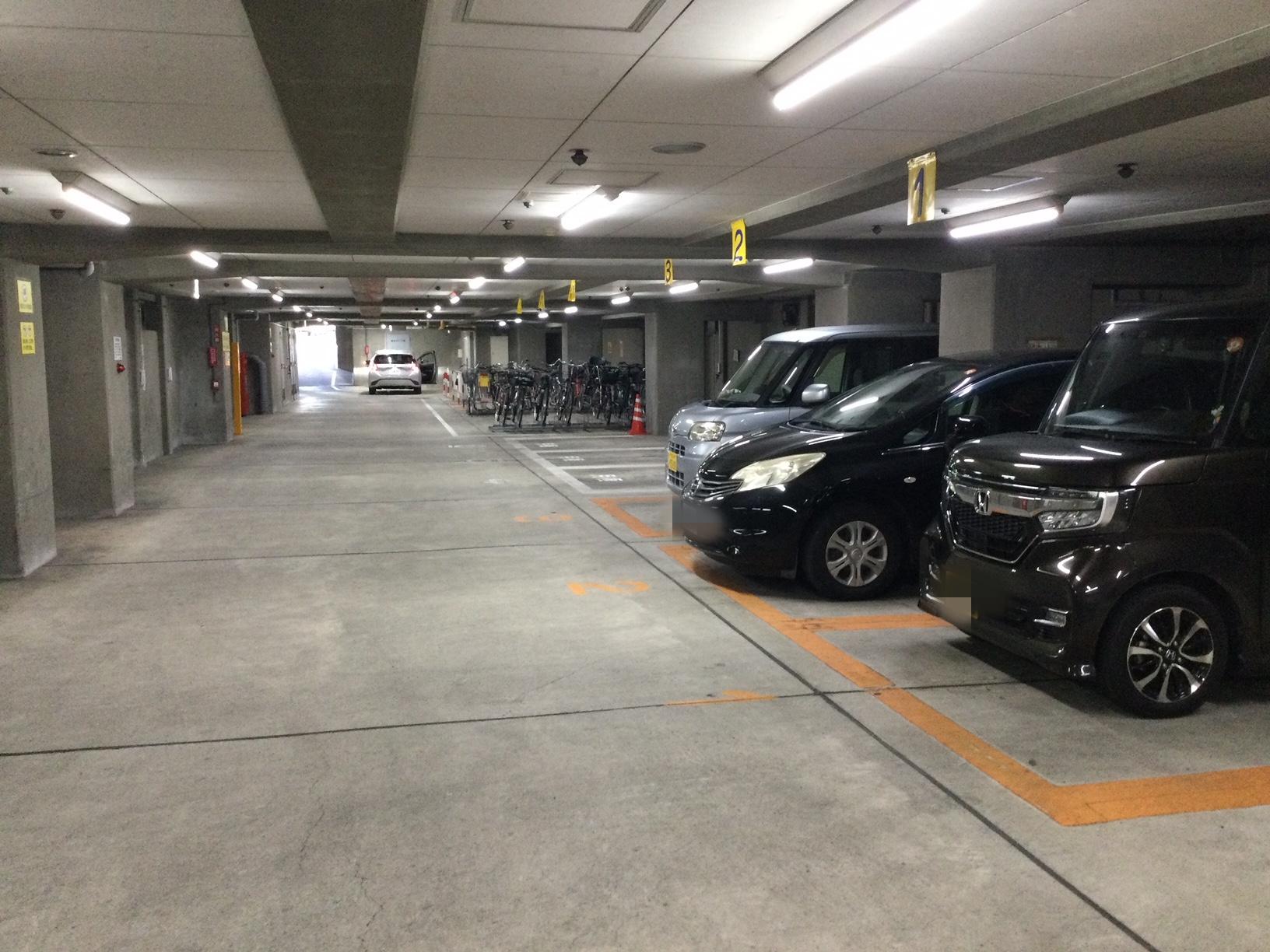 ONE PARK上尾アークエムビル駐車場 2