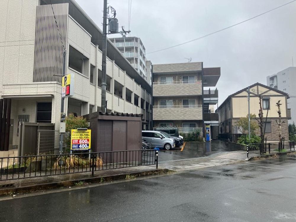 ONE PARK南茨木駅前 1
