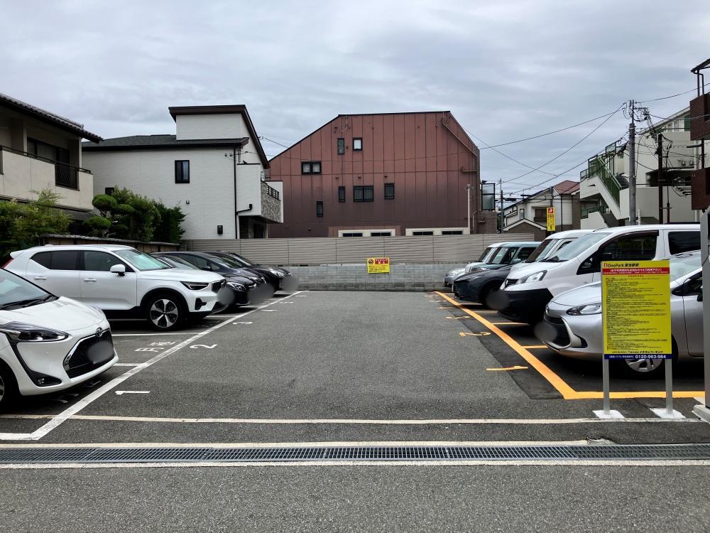 ONE PARK蛍池駅前 4