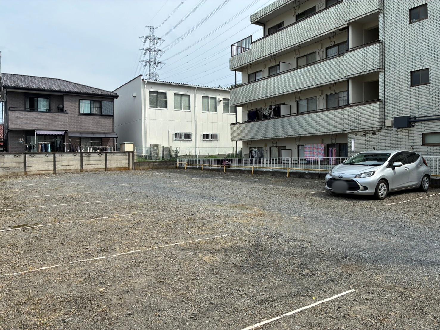 ONE PARKS八王子高倉町 3