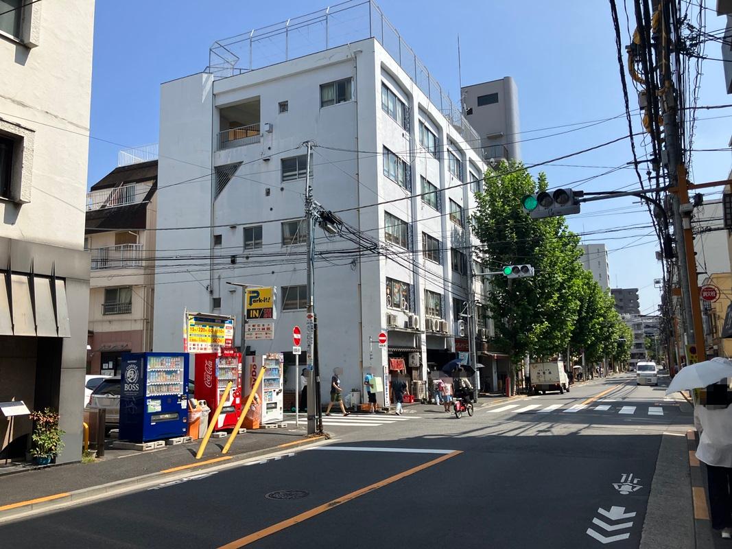 パークイット新宿中町 3