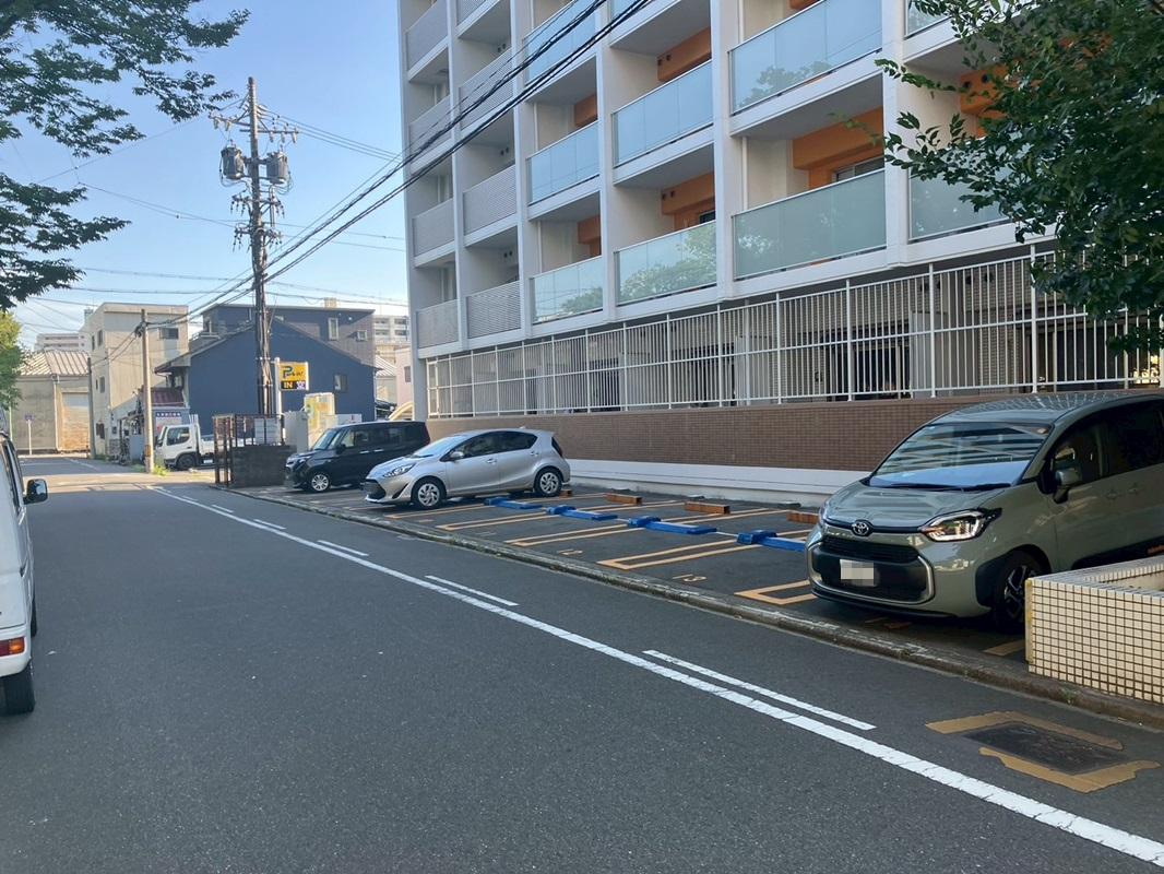 パークイット熱田日比野 3