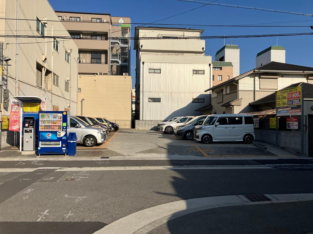 ONE PARK湯里5丁目 2